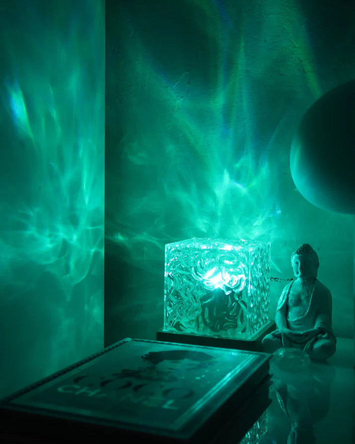 Luminária com Projetor de Ondas do Oceano