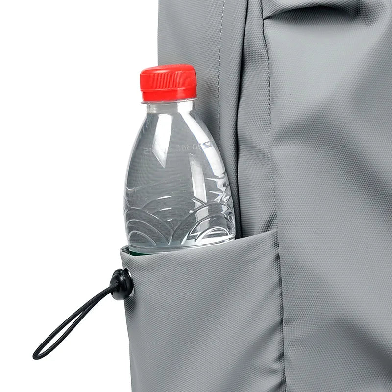 Mochila com Estrutura Externa e Design Funcional