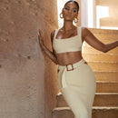 Conjunto Blusa com Decote Quadrado e Saia de Cintura Alta