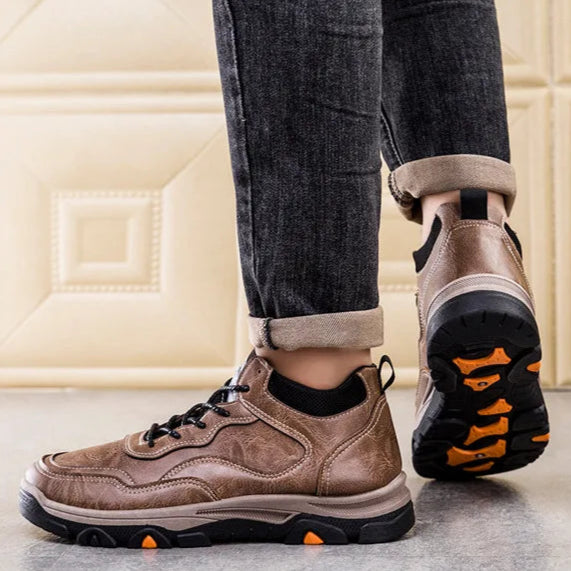 Tênis Casual Masculino com Material Impermeável