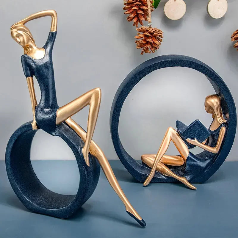 Escultura Decorativa de Mulher em Resina