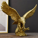 Escultura Decorativa de Águia em Ação