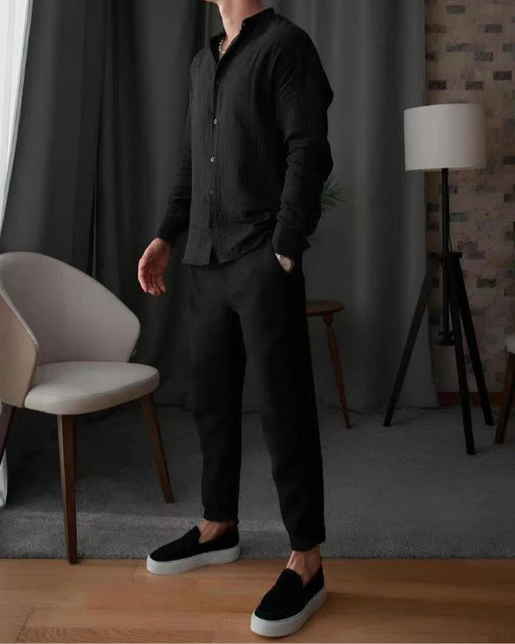 Conjunto Masculino com Blusa de Manga Longa e Calça