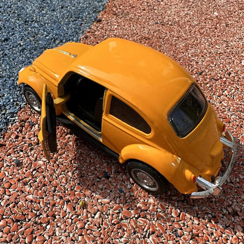 Fusca de Brinquedo com Design Realista