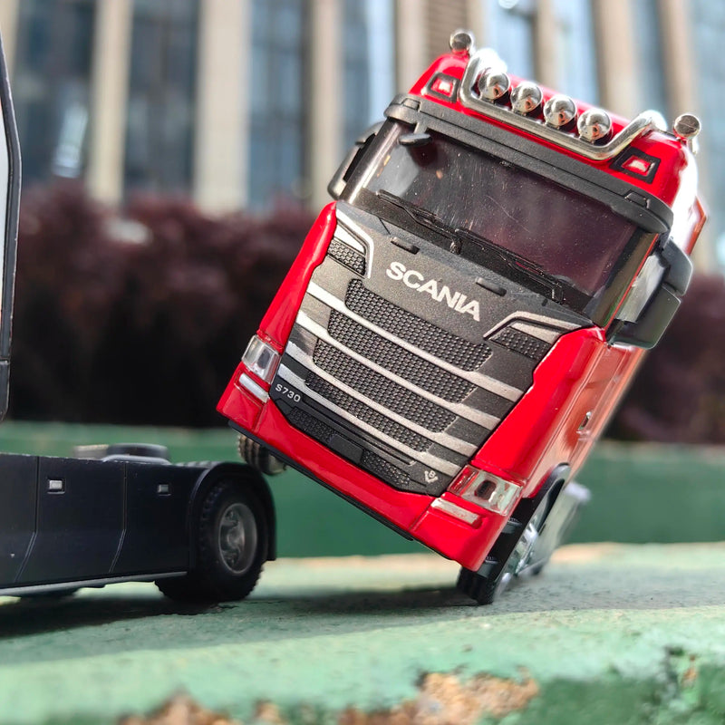 Caminhão de Brinquedo com Som, Luz e Movimento "Pull Back"