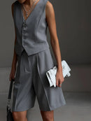 Conjunto Feminino Sofisticado | Colete de Botões e Bermuda de Linho