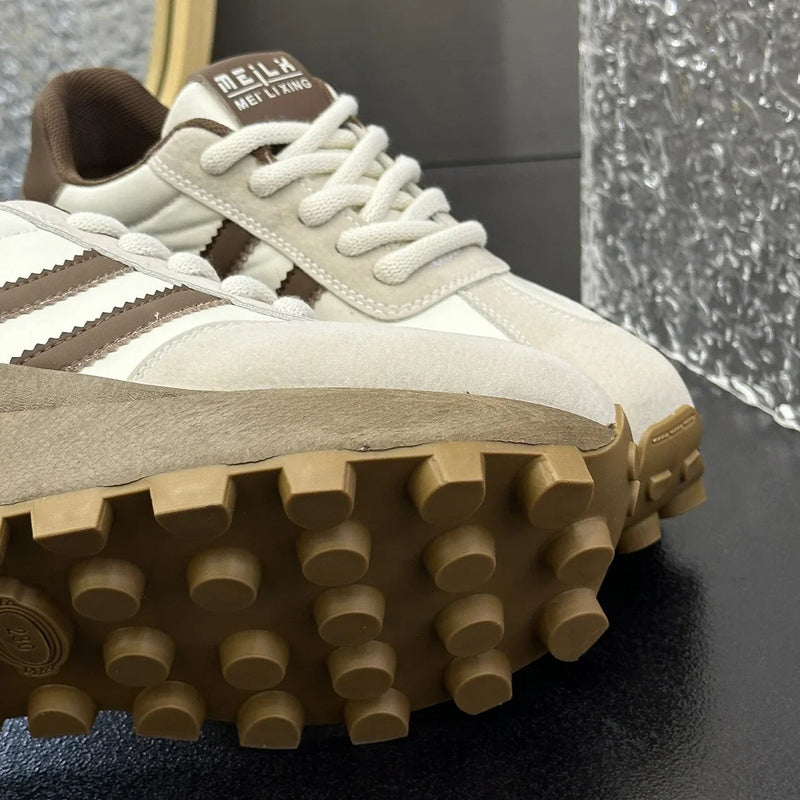 Tênis Feminino em Tons de Marrom