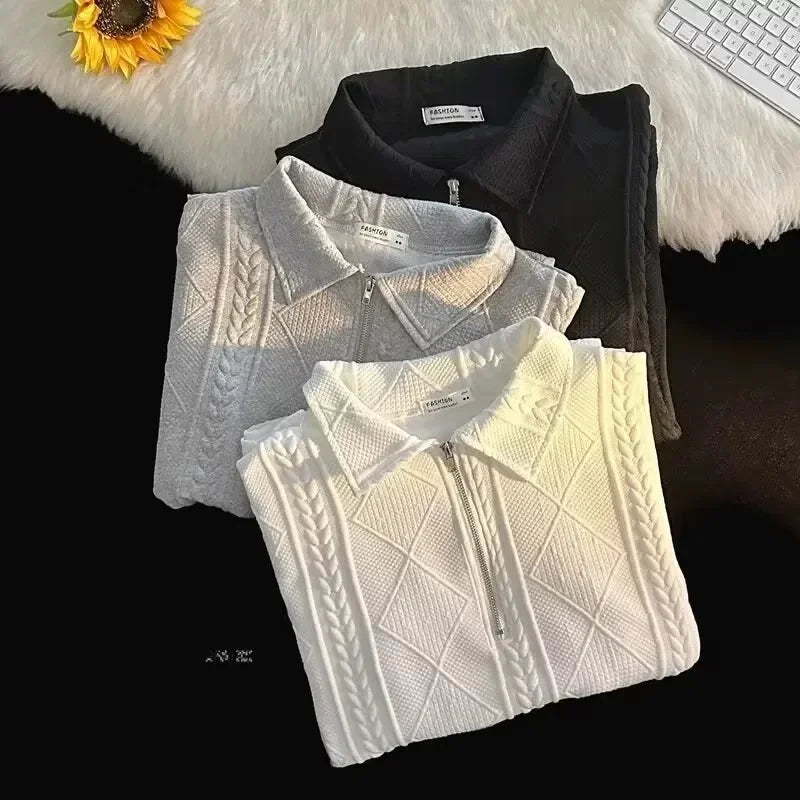 Conjunto Masculino com Camisa Gola V e Short