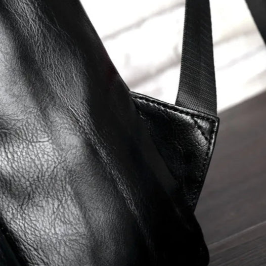 Mochila de Couro PU com Compartimentos Diversos