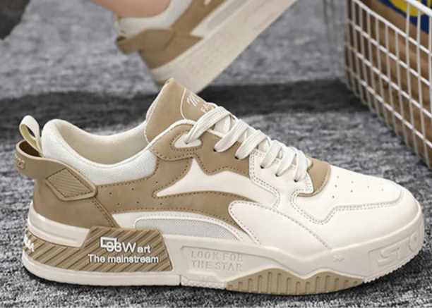 Tênis Casual em Couro PU