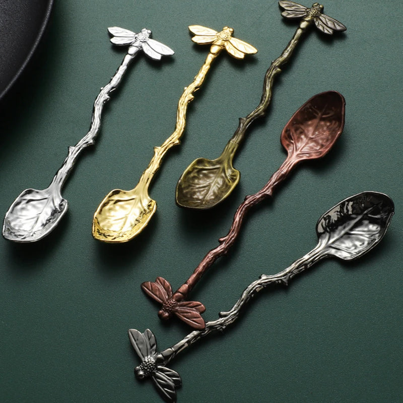 Colher de Sobremesa Libélula - Design Elegante com Cabo Reto ou Curvado