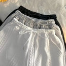 Conjunto Masculino com Camisa Gola V e Short