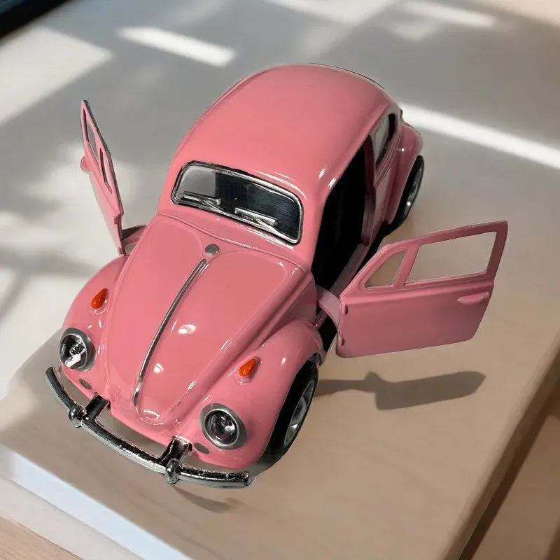 Fusca de Brinquedo com Design Realista