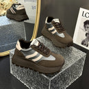 Tênis Feminino em Tons de Marrom