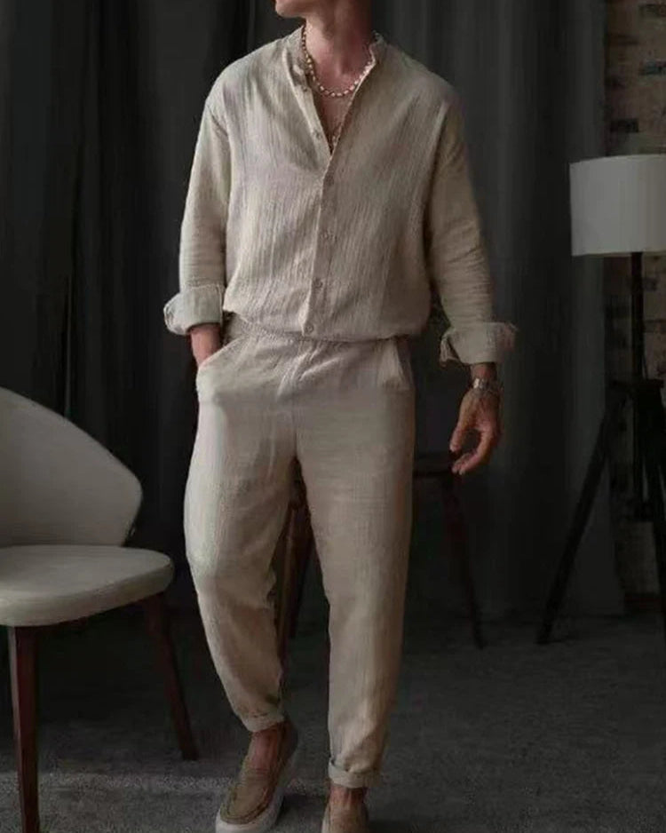 Conjunto Masculino com Blusa de Manga Longa e Calça